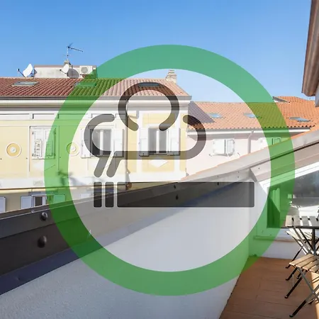 Apartment Blake, Attico Con Parcheggio A Trieste
