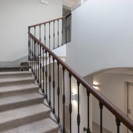 Blake, Attico Con Parcheggio A *