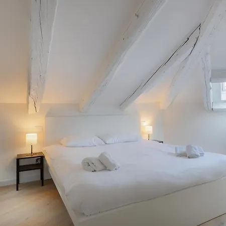 Blake, Attico Con Parcheggio A