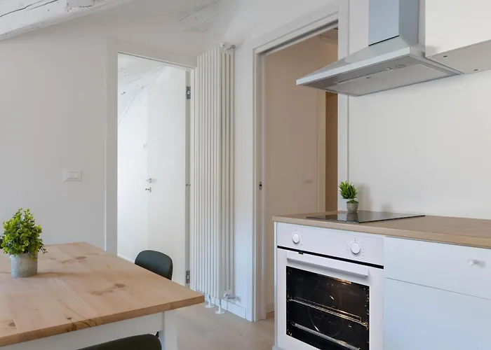 Apartment Blake, Attico Con Parcheggio A Trieste