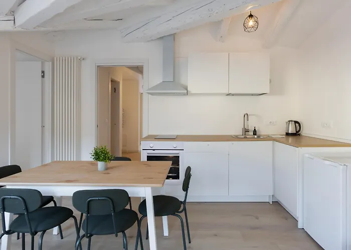 Apartment Blake, Attico Con Parcheggio A